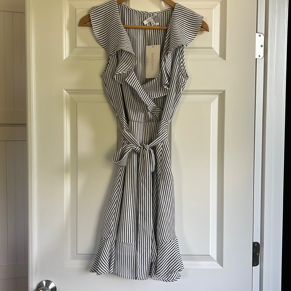 Ladies belted ruffle dress
